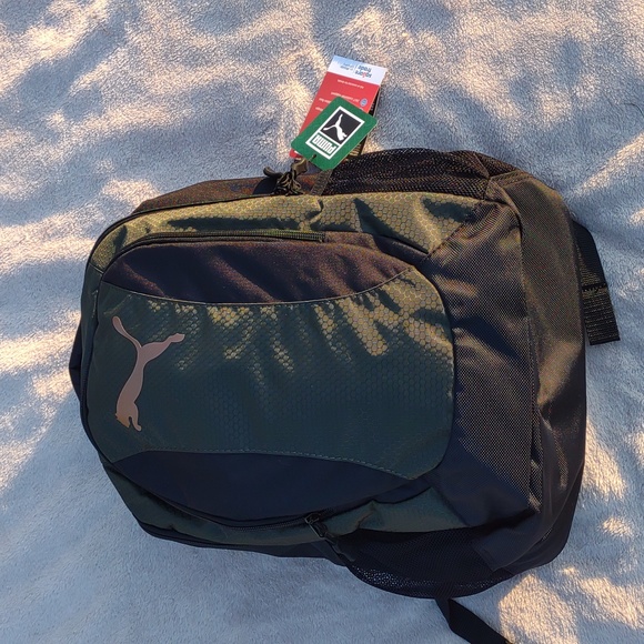🙀PUMA Equivalence Backpack in Dark Green/Black - Picture 13 of 15